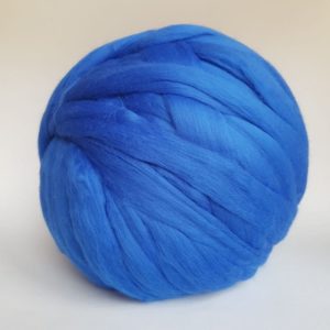 laine-merinos-ruban-peigné-bleu-207
