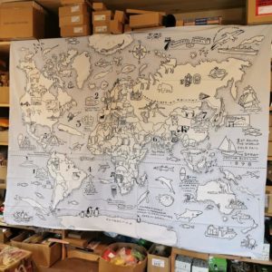 house-de-couette-tenture-a-colorier-planisphere-carte-du-monde