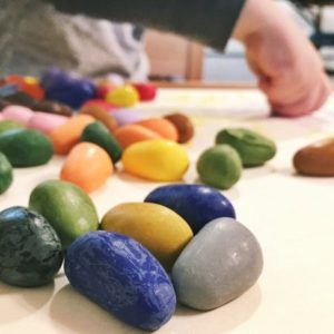 crayon-rocks-ergotherapie-ecole-maternelle
