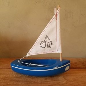 bateau-bois-tirot-modele-201-coque-bleu-voile-blanche
