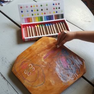 kitpas-crayon-ardoise-bois-dessin-enfant-japonais
